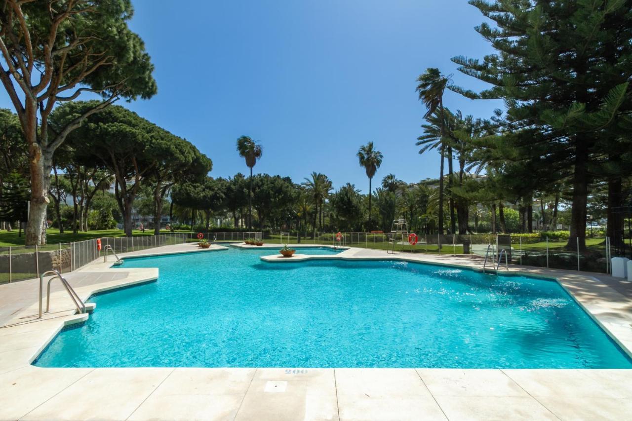 Marbella Banus Suites - Bird Of Paradise Playas Del Duque Banus Suite Apartment Екстериор снимка